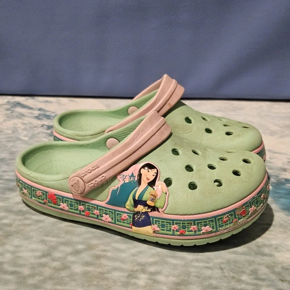 Crocs Disney Mulan Girls Toddler C11 Green Pink Character Clogs